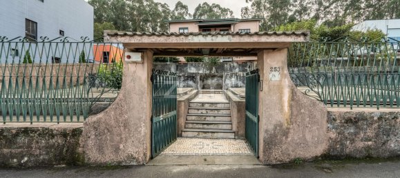 Дом с 5 спальнями в Эрмезинде, Португалия № 121559 5