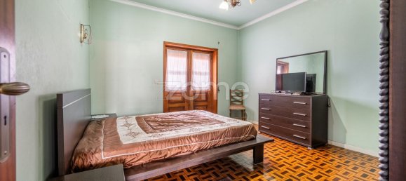 Дом с 5 спальнями в Эрмезинде, Португалия № 121559 36