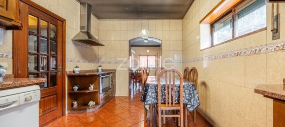 Дом с 5 спальнями в Эрмезинде, Португалия № 121559 18