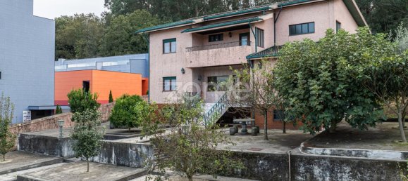 Дом с 5 спальнями в Эрмезинде, Португалия № 121559 3