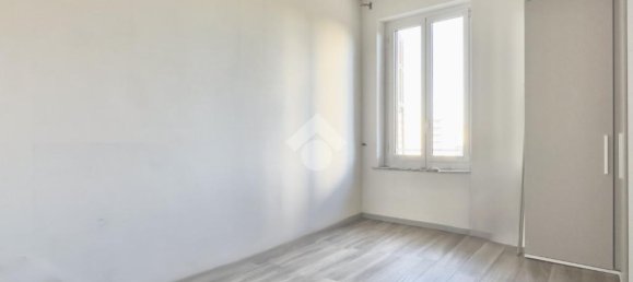 2 Schlafzimmer Wohnung in Novi Ligure, Italy, Nr. 272039 4