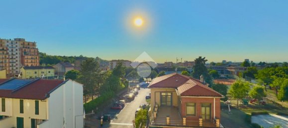 2 Schlafzimmer Wohnung in Novi Ligure, Italy, Nr. 272039 10