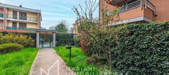 Квартира с 3 комнатами в Лайнате, Италия № 40277 11