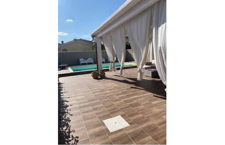 Villa de 3 dormitorios en Capoterra, Italy No. 363288