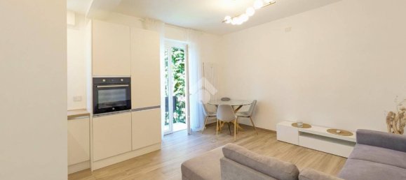 Apartamento de 1 dormitorio en Milan, Italy No. 381127 3