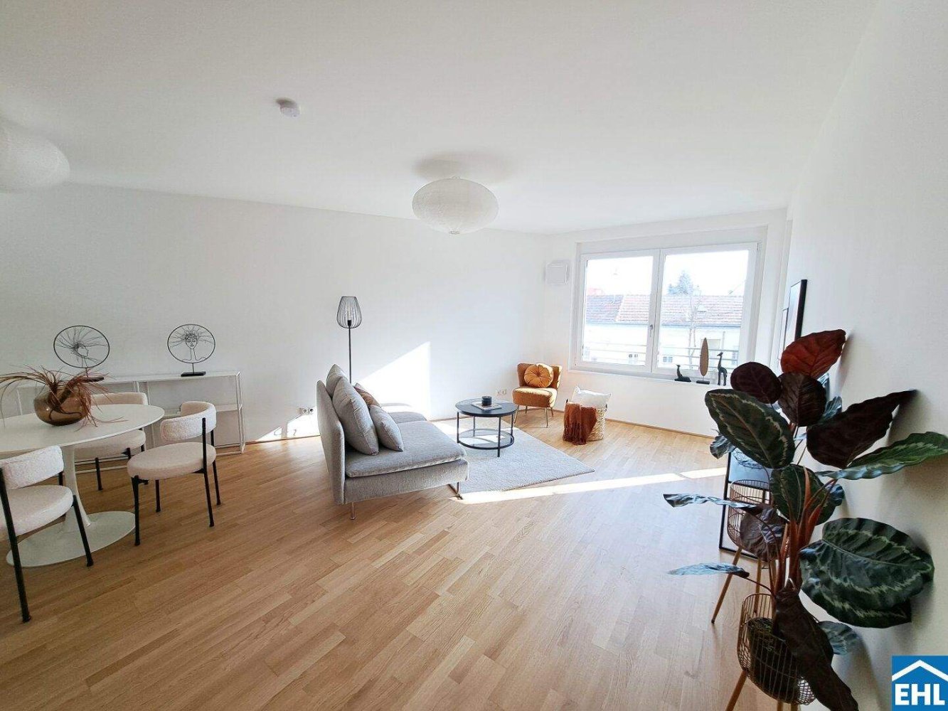 Квартира с 2 комнатами в Дойч-Ваграм, Австрия № 254789