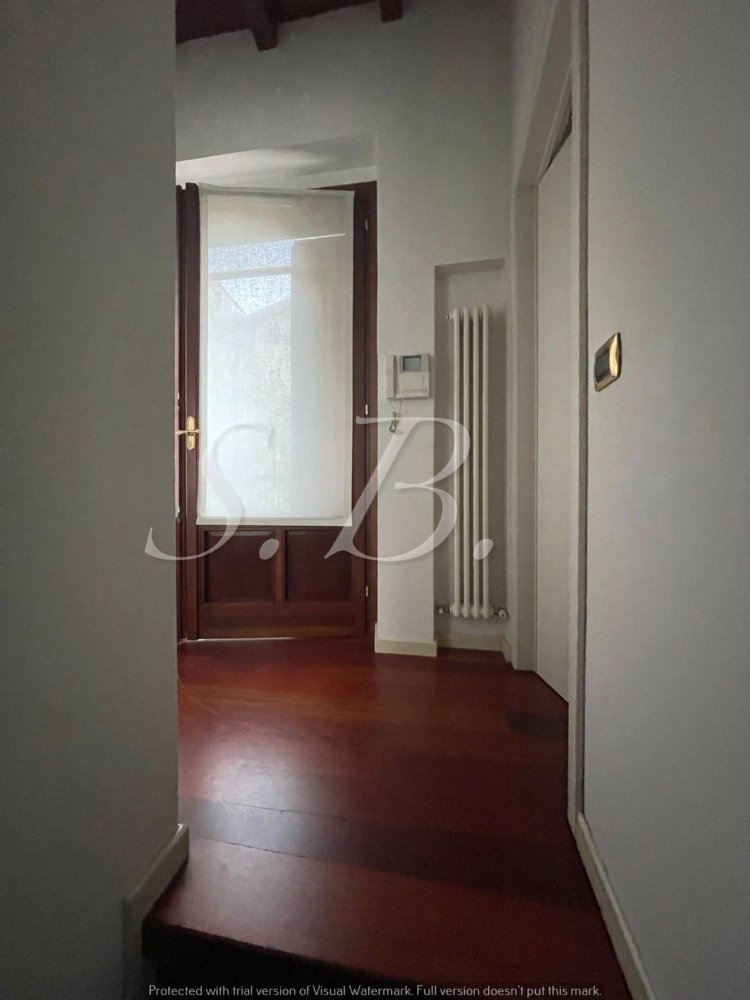 4 bedrooms House in Mantua, Italy No. 362840