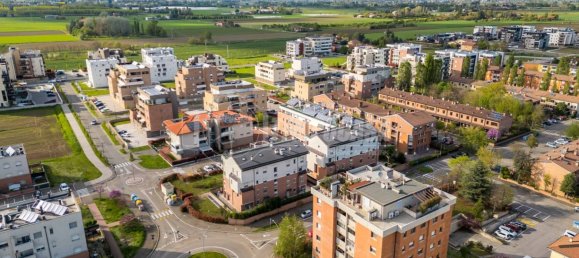 Квартира с 2 спальнями в Кастеназо, Италия № 216026 17