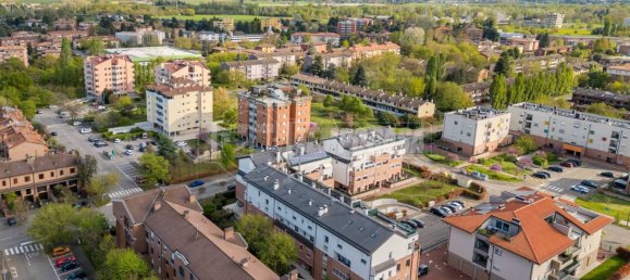 Квартира с 2 спальнями в Кастеназо, Италия № 216026 25