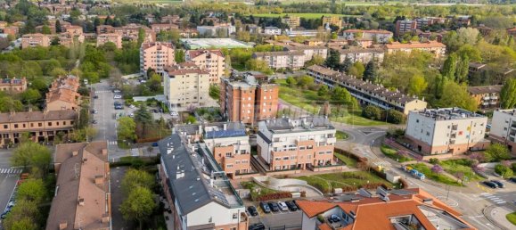 Квартира с 2 спальнями в Кастеназо, Италия № 216026 9