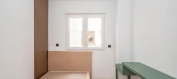 Коммерческая недвижимость с 2 спальнями в Мадрид, Испания № 176720 19