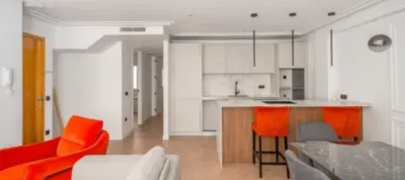 Коммерческая недвижимость с 2 спальнями в Мадрид, Испания № 176720 4