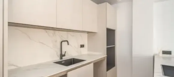 Коммерческая недвижимость с 2 спальнями в Мадрид, Испания № 176720 6