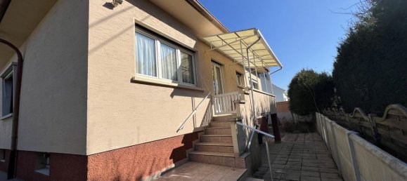 Casa de 3 dormitorios en Niederhausbergen, France No. 325154 20