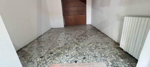 1 room Commercial property in Milan, Italy No. 260079 6