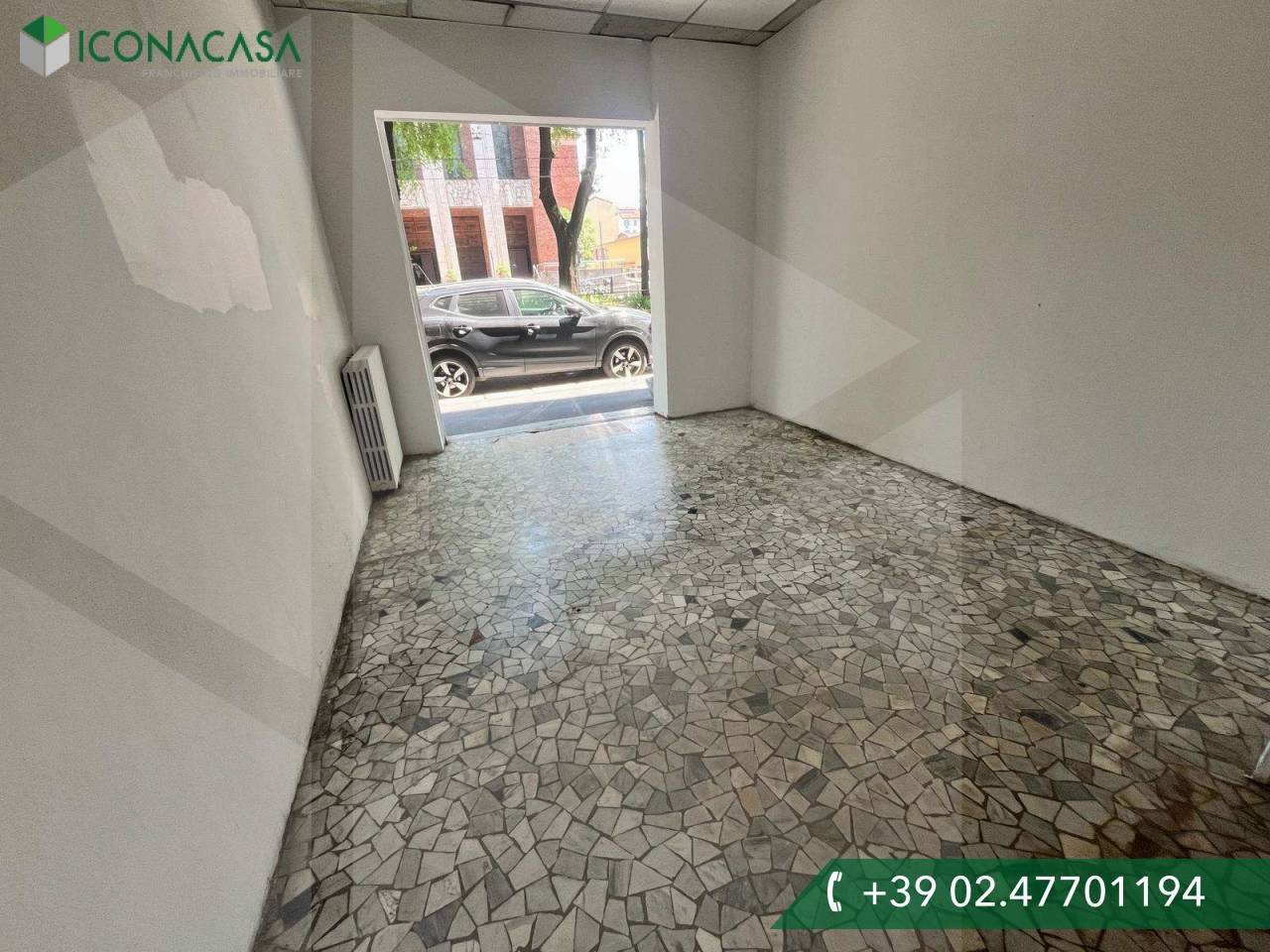 1 room Commercial property in Milan, Italy No. 260079