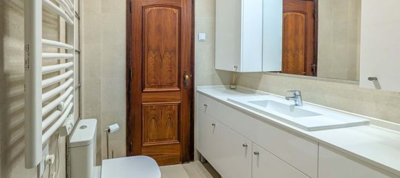 3 bedrooms Apartment in Lisbon, Portugal No. 107339 21