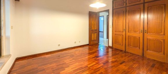 3 bedrooms Apartment in Lisbon, Portugal No. 107339 20