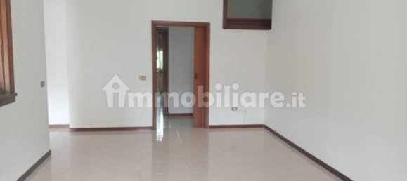 Apartamento de 2 dormitorios en Alba Adriatica, Italy No. 341351 2