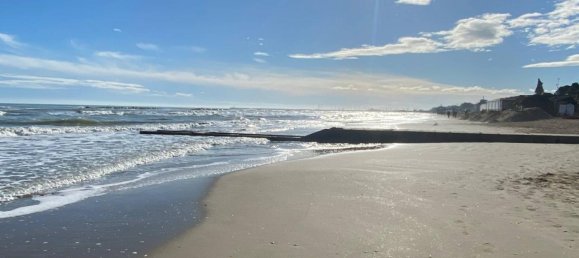 7 rooms Apartment in Porto San Giorgio, Italy No. 5997 19