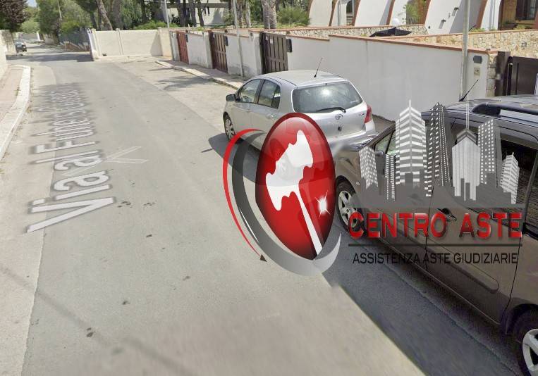 Almacén de 5 habitaciónes en Bisceglie, Italy No. 271105