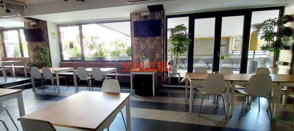 2 rooms Commercial property in Rome, Italy No. 119091 4
