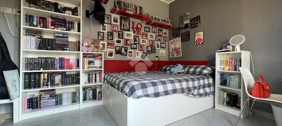 Apartamento T3 em Carugate, Italy N.º 288120 17