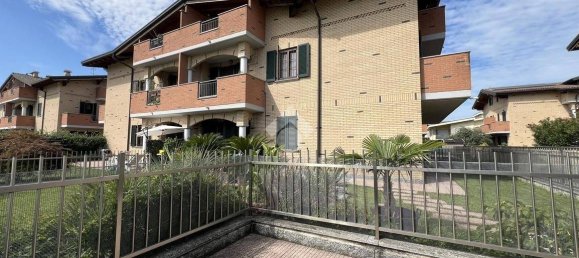 Apartamento T3 em Carugate, Italy N.º 288120 48