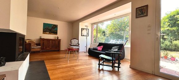 5 bedrooms House in Nantes, France No. 324970 11