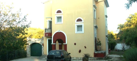 Propiedad comercial de 3 dormitorios en Corfu, Greece No. 7384 17