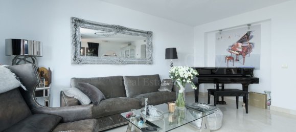 4 bedrooms Townhouse in El Paraiso, Spain No. 105917 4