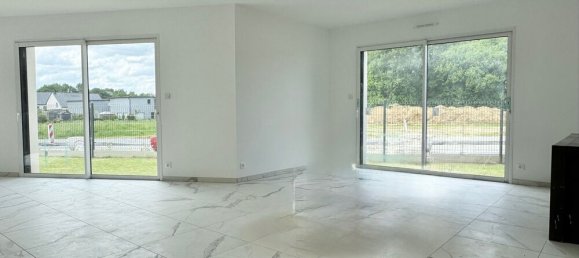 5 bedrooms House in Nouvoitou, France No. 290629 4