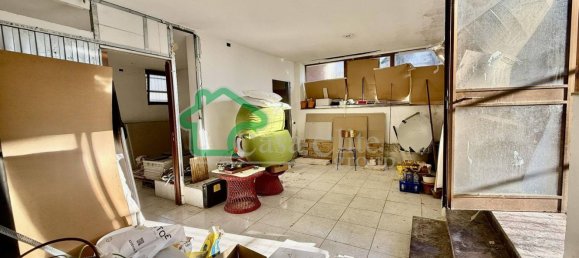 4-salle Appartement à Crema, Italy No. 206160 15