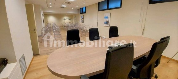 1730m² Office in Turin, Italy No. 318477 2