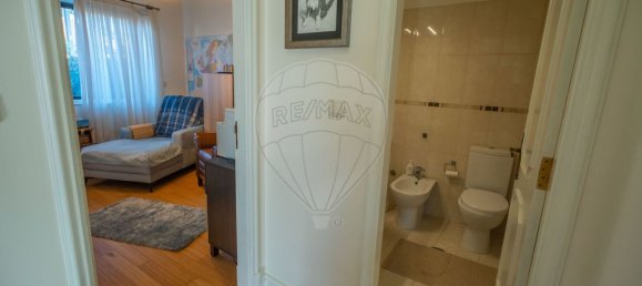 4 bedrooms House in Sao Felix da Marinha, Portugal No. 181800 10