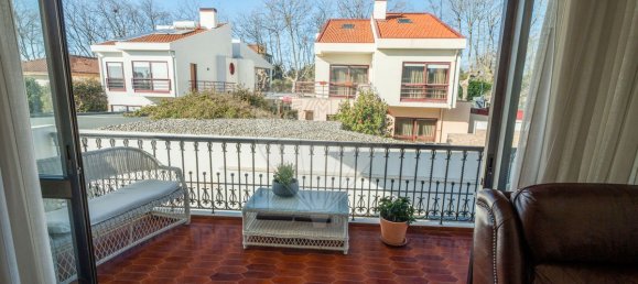 4 bedrooms House in Sao Felix da Marinha, Portugal No. 181800 3