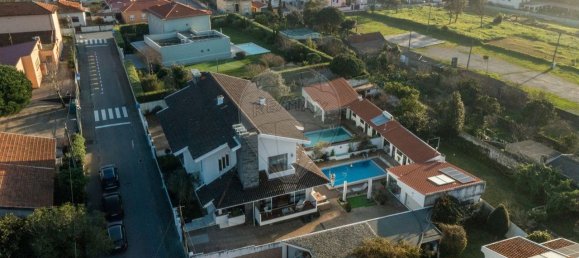 4 bedrooms House in Sao Felix da Marinha, Portugal No. 181800 46