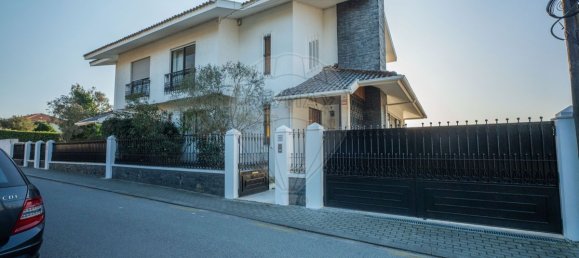 4 bedrooms House in Sao Felix da Marinha, Portugal No. 181800 36