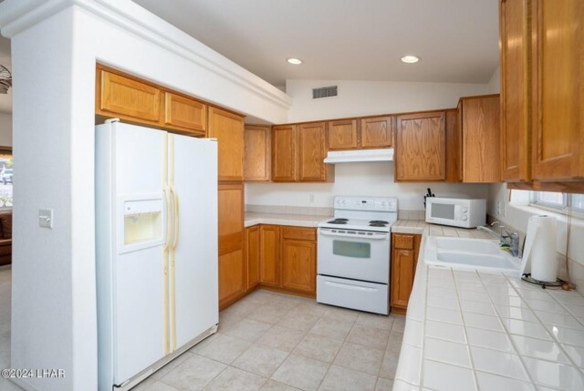 3 bedrooms House in Lake Havasu City, USA No. 376170