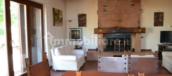 3 bedrooms Villa in Moricone, Italy No. 352306 8