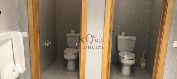 428m² Commercial property in Lisbon, Portugal No. 141675 13