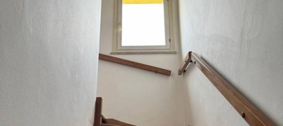 3 rooms Apartment in Modena, Italy No. 149130 8