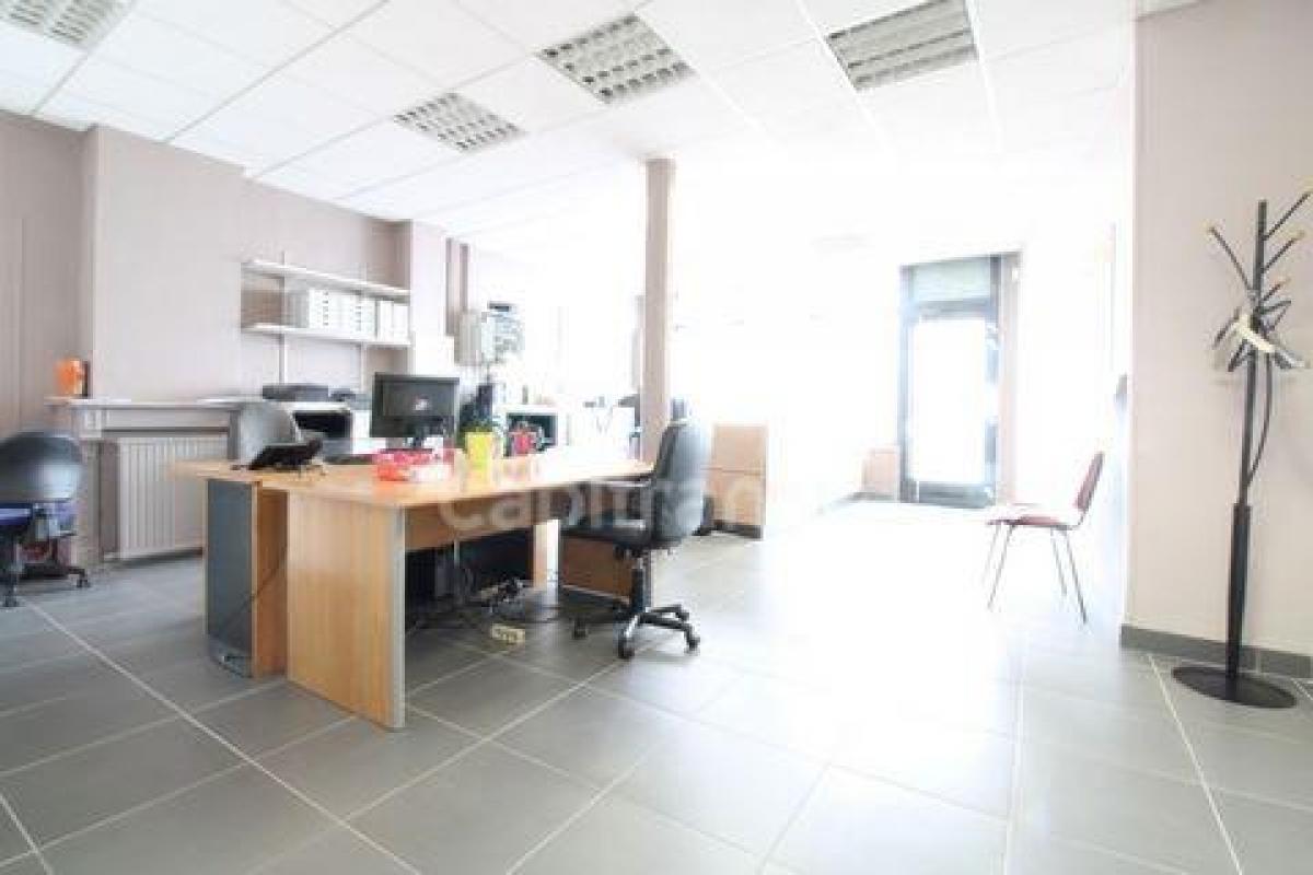 Büro in Lens, France 125m², Nr. 21093