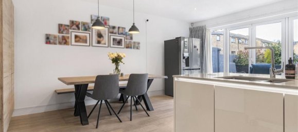 4 bedrooms House in Whetstone, United Kingdom No. 6698 10