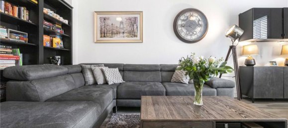 4 bedrooms House in Whetstone, United Kingdom No. 6698 6