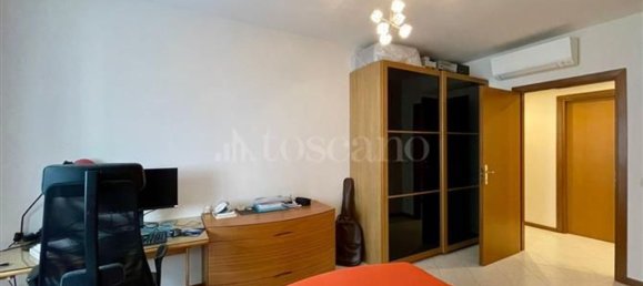 3 rooms Apartment in Rome, Italy No. 121049 19