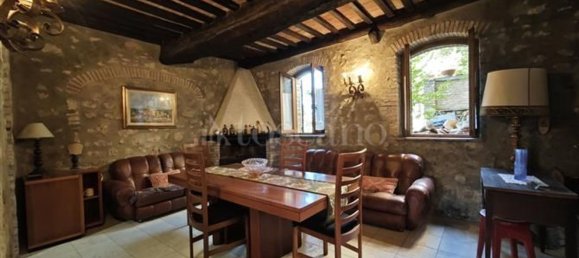 10-Zimmer Haus in Casole d'Elsa, Italy, Nr. 191148 30