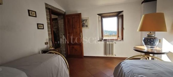 10-Zimmer Haus in Casole d'Elsa, Italy, Nr. 191148 41