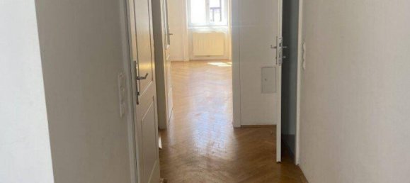 2 rooms Apartment in Alsergrund, Austria No. 156243 9