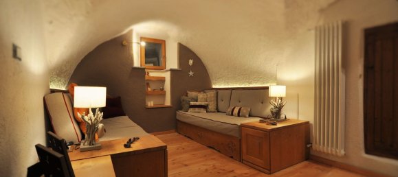 2 rooms House in La Salle, Italy No. 131601 7